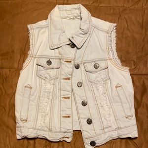 Vanilla star denim vest size small